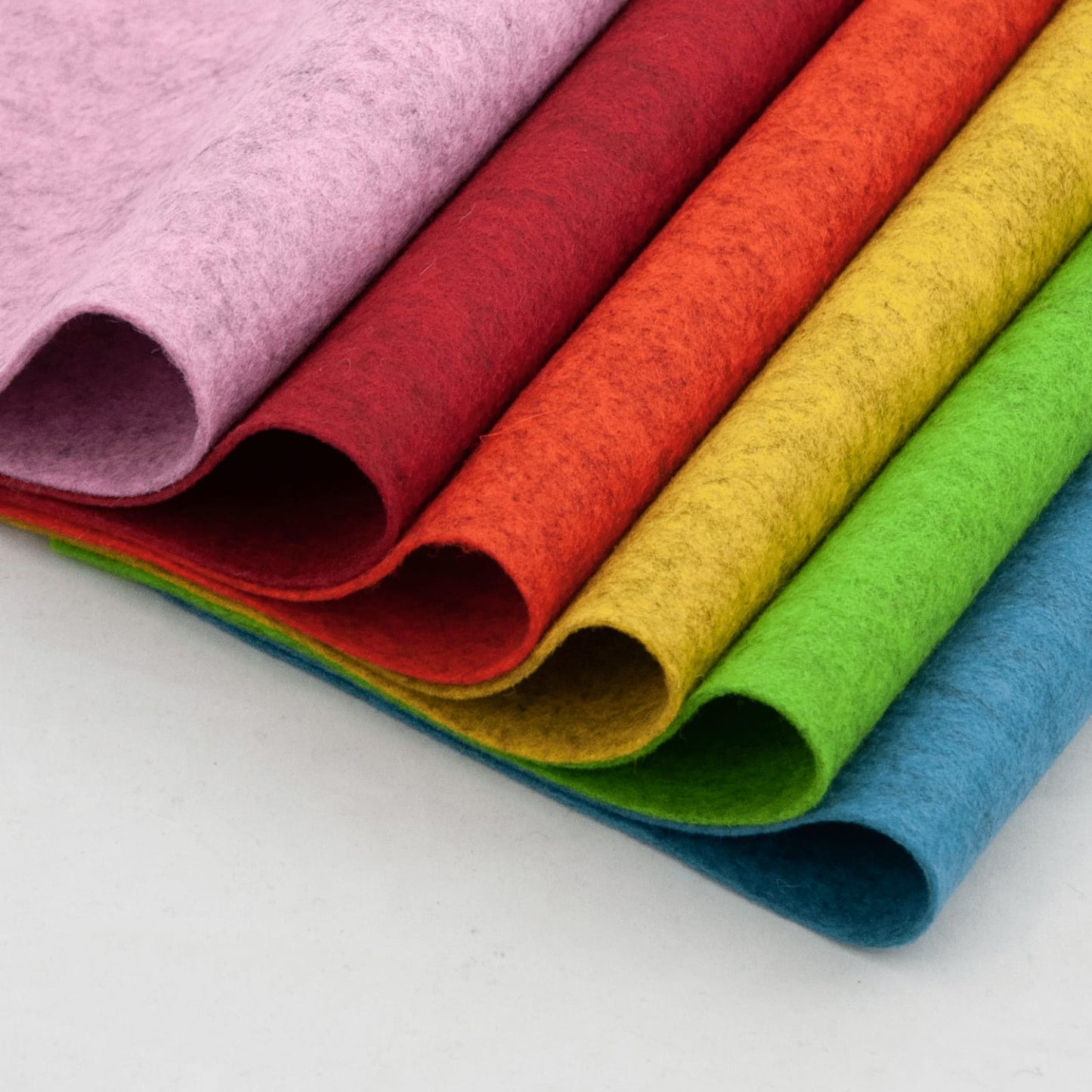 Premium Felt Fabric Sheets – Soft Non-Woven Felt Cloth for DIY Crafts, Sewing, Embroidery & Decoration 1 Mtr
